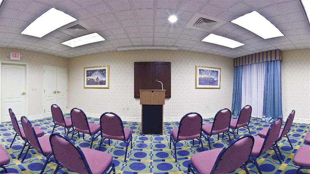 Holiday Inn Express Hotel & Suites Reading By Ihg Extérieur photo