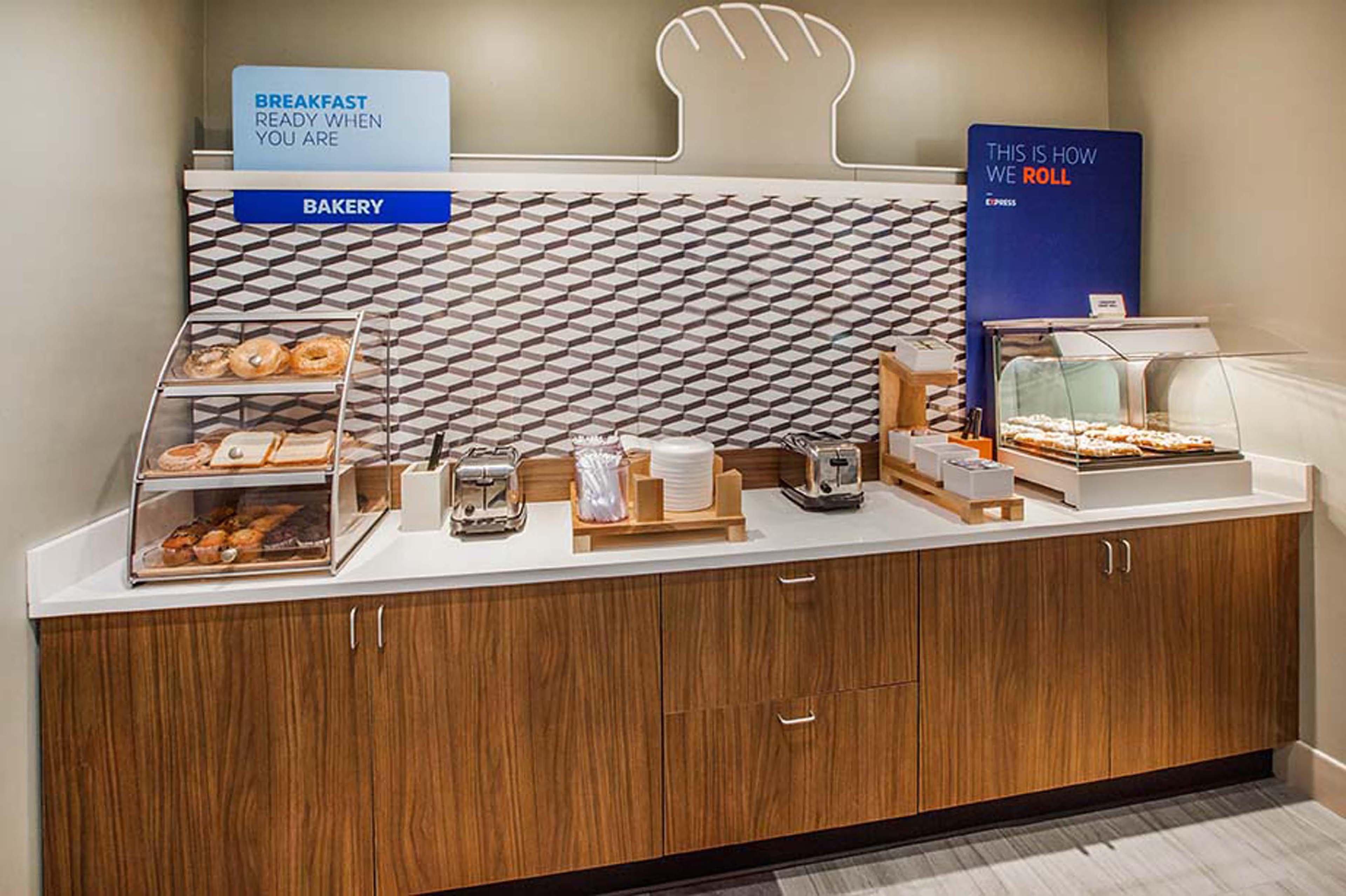 Holiday Inn Express Hotel & Suites Reading By Ihg Extérieur photo
