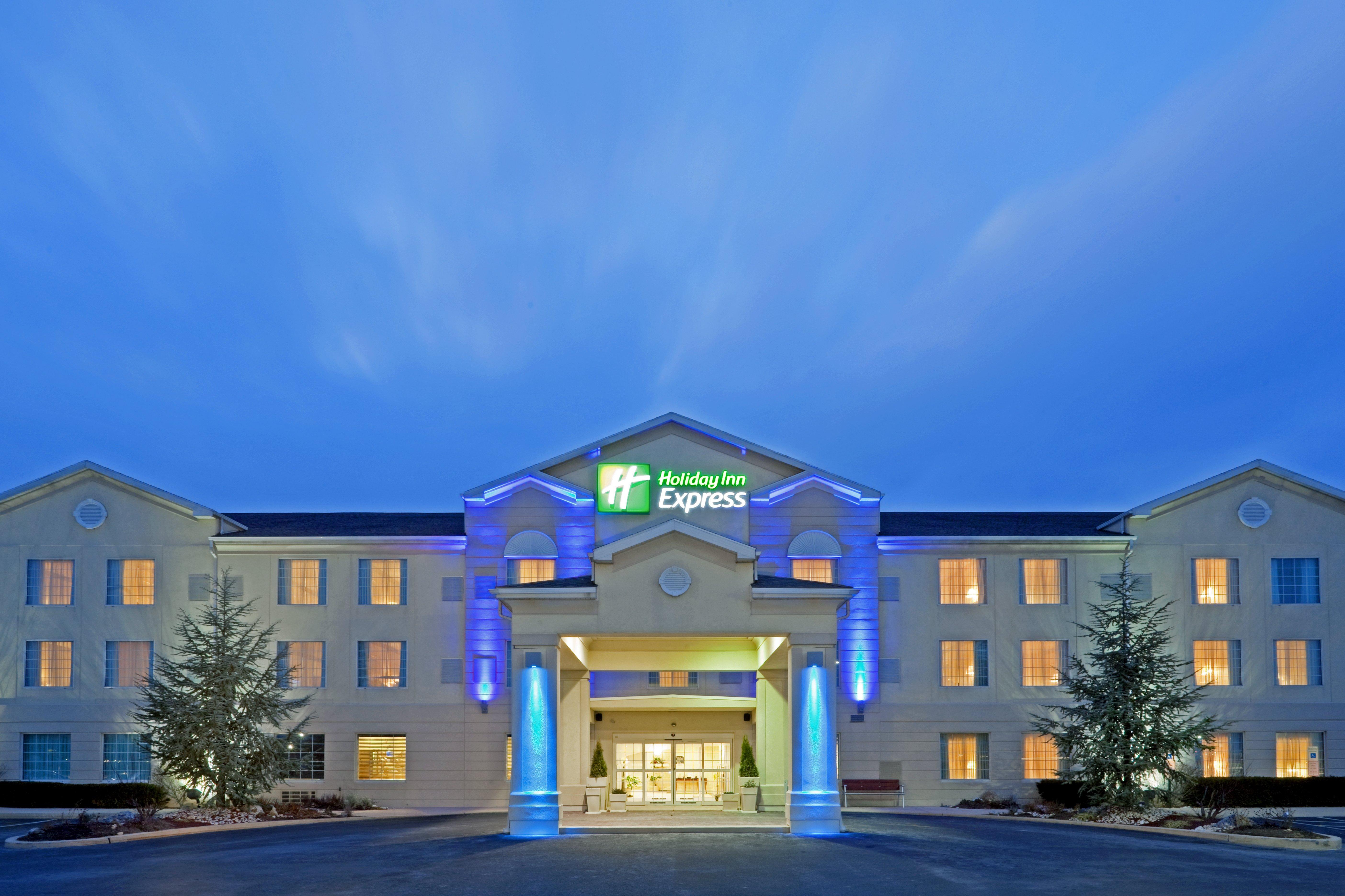 Holiday Inn Express Hotel & Suites Reading, An Ihg Hotel Extérieur photo