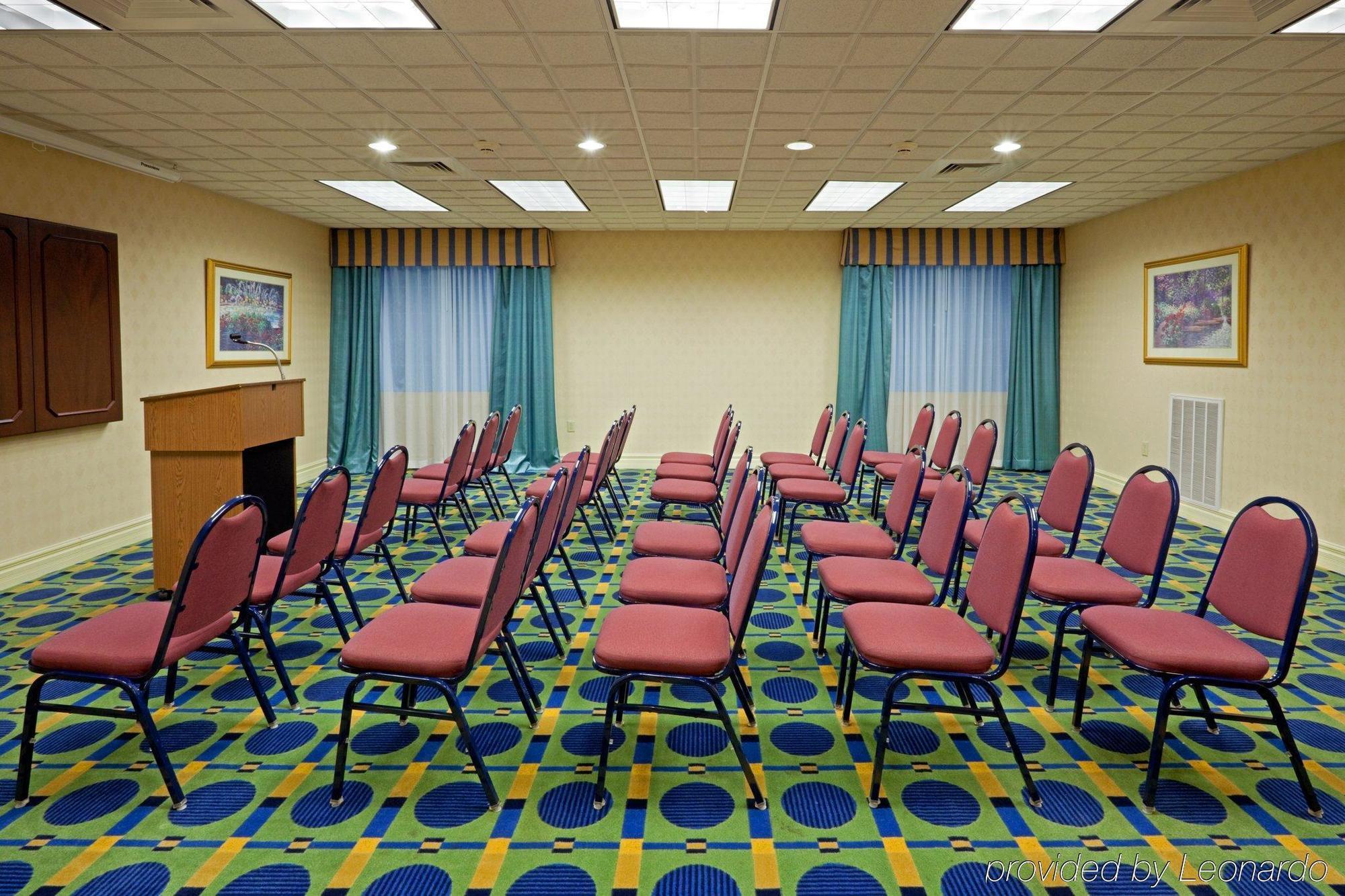 Holiday Inn Express Hotel & Suites Reading By Ihg Extérieur photo