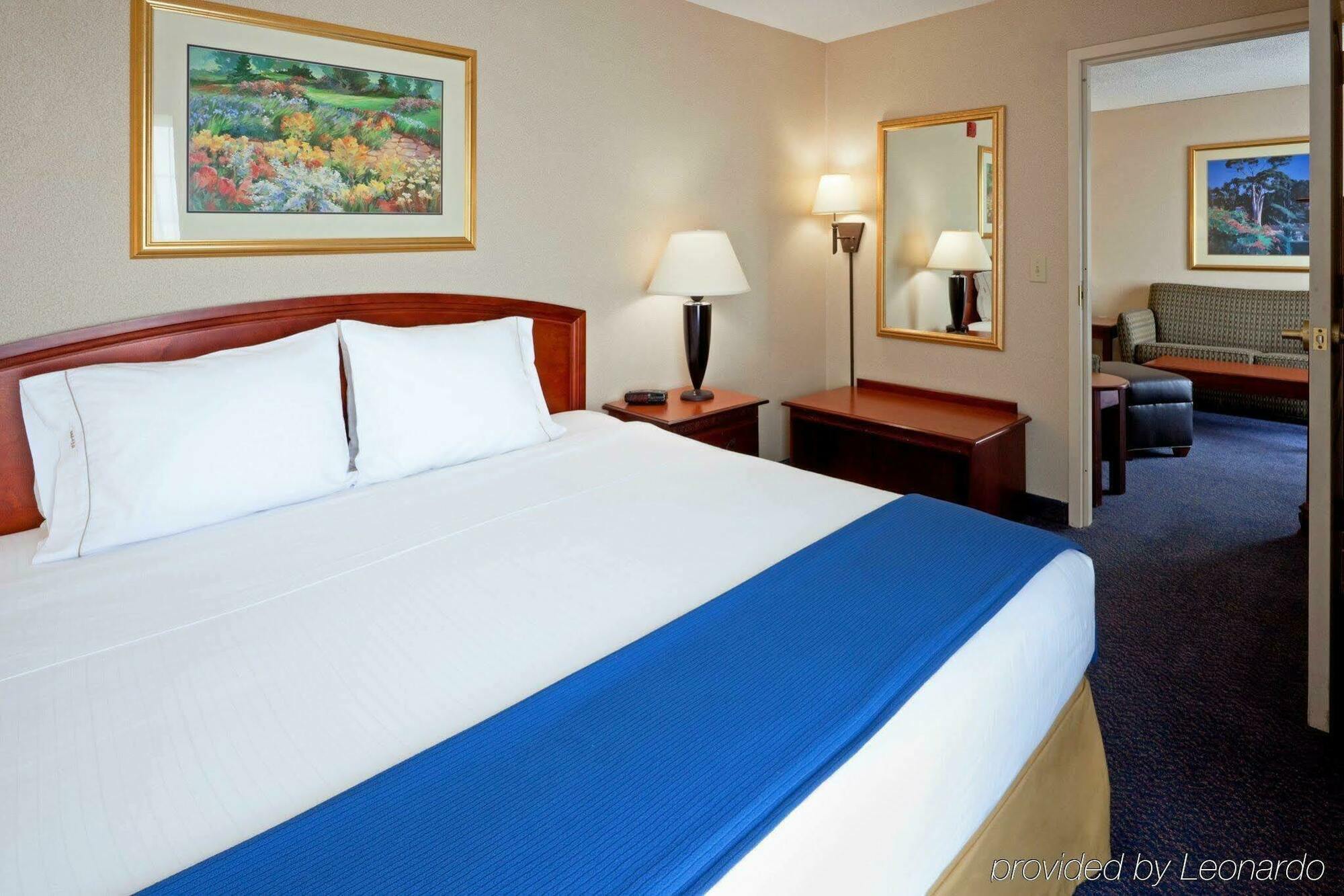 Holiday Inn Express Hotel & Suites Reading By Ihg Extérieur photo